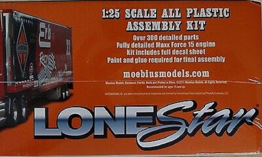 1/25 Moebius Models International LoneStar Model Kit