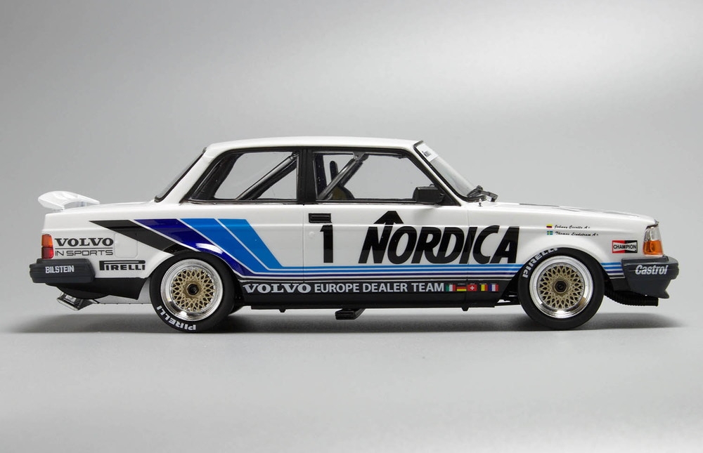 Platz NUNU 1/24 Racing Series Volvo 240 Turbo 1986 ETCC Hockenheim Winner E613